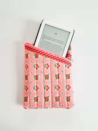 Hemmingway Pouch Pattern by Center Street Quilts